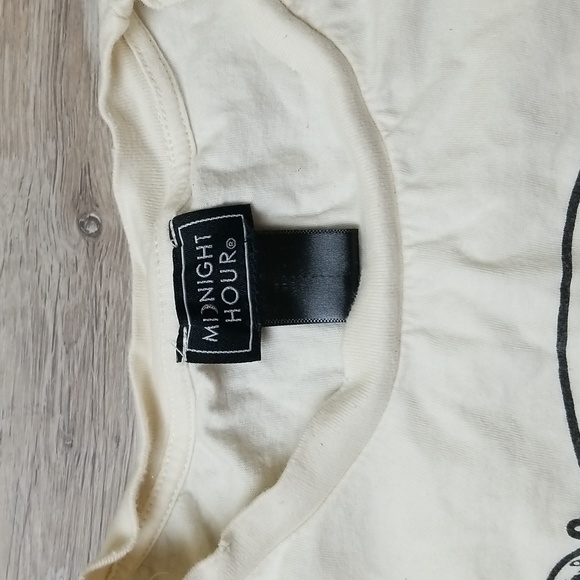 Women's small cottage core tee crop mushroom butterfly - Picture 4 of 4